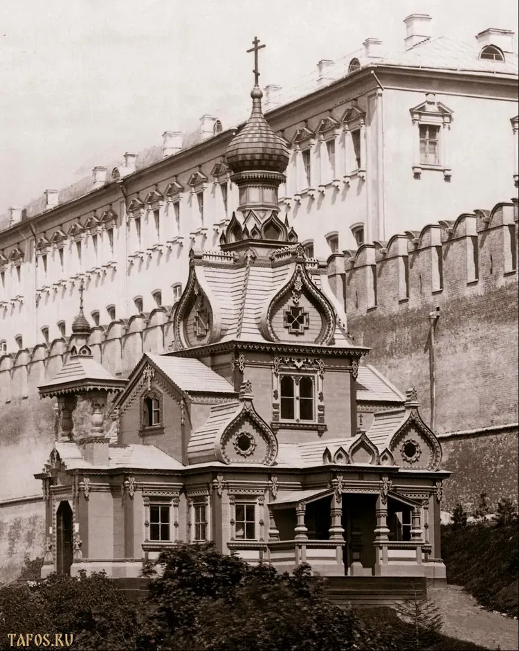 1872 год. Деревянная церковь – экспонат Политехнической выставки в Москве.